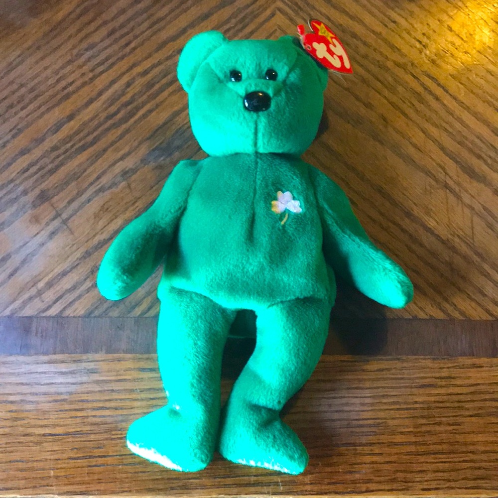 Ty beanie babies “Erin” the bear
